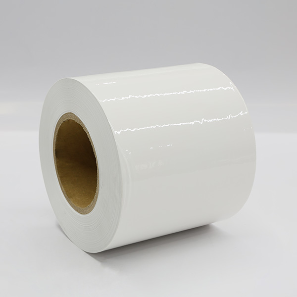 Өздігінен жабысатын PE таспасы: материалды күшейту, көптеген салаларда жапсырмаларды қолданудың жаңа мүмкіндіктерін ашу